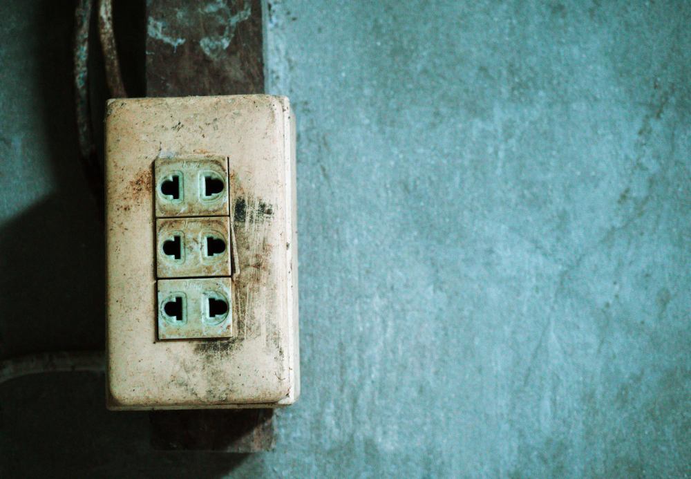 Common Electrical Issues in Older Homes