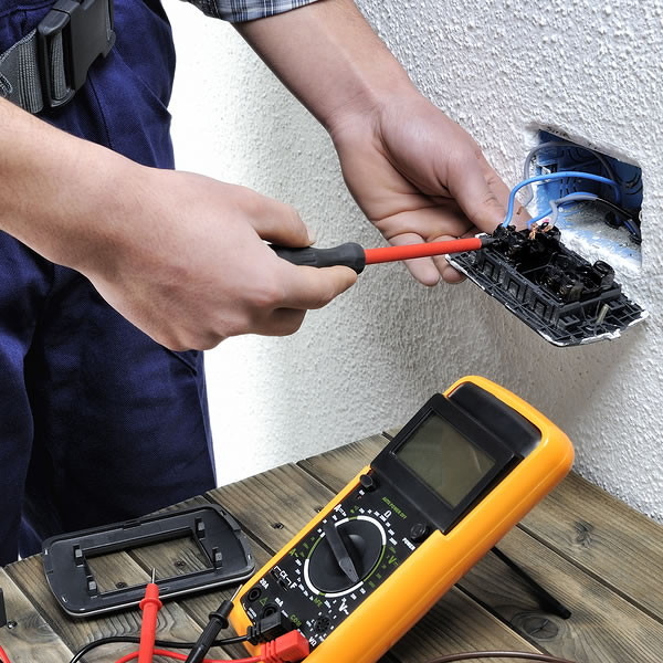 Electrical Inspection in Mastic