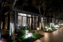 How Landscape Lighting Improves Outdoor Living Spaces