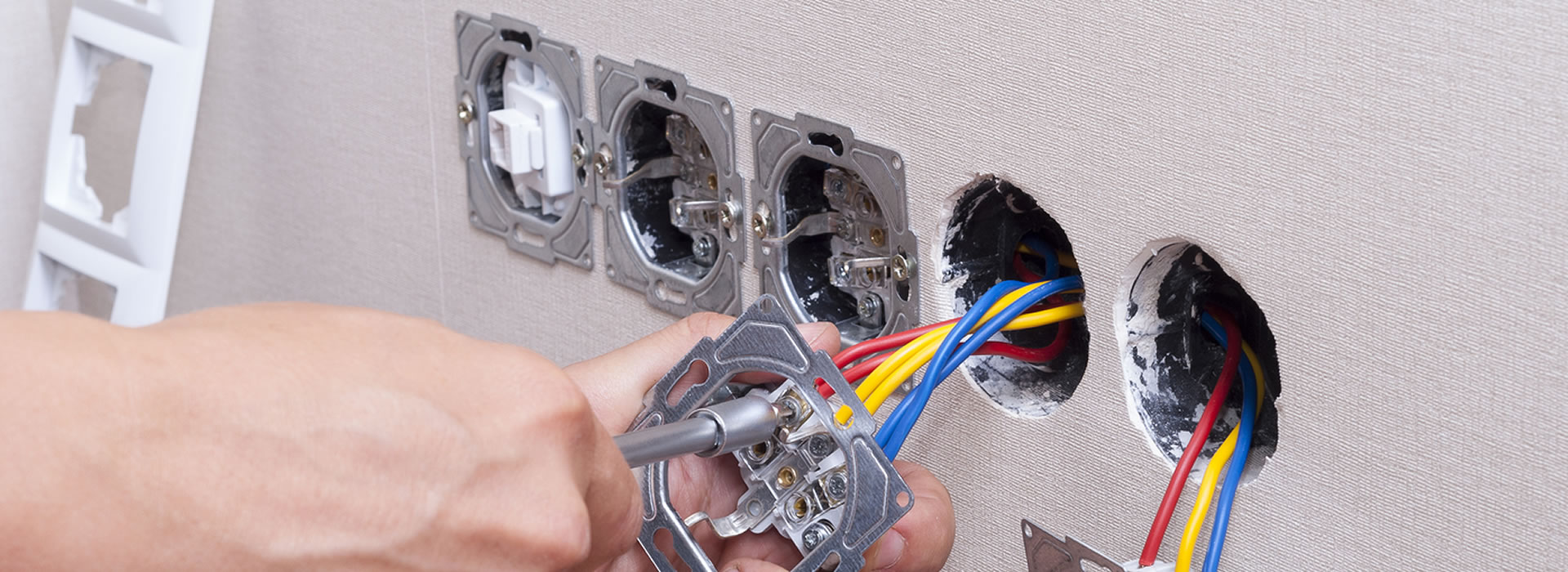 Electrical Outlet Replacement in Babylon, NY