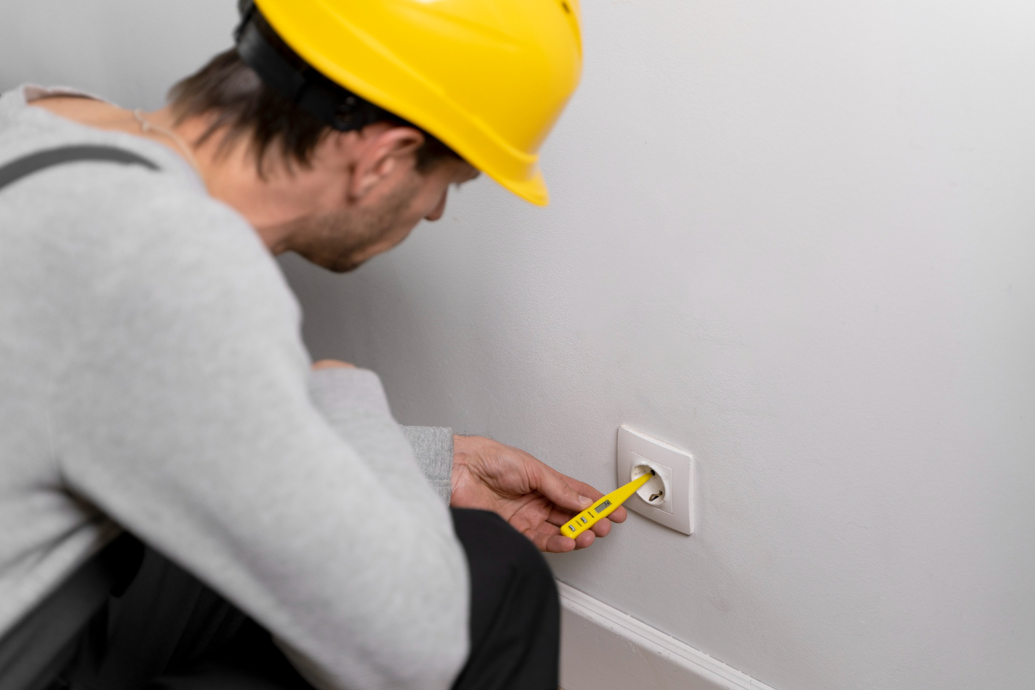 Electrical Outlet Replacement in East Patchogue, NY